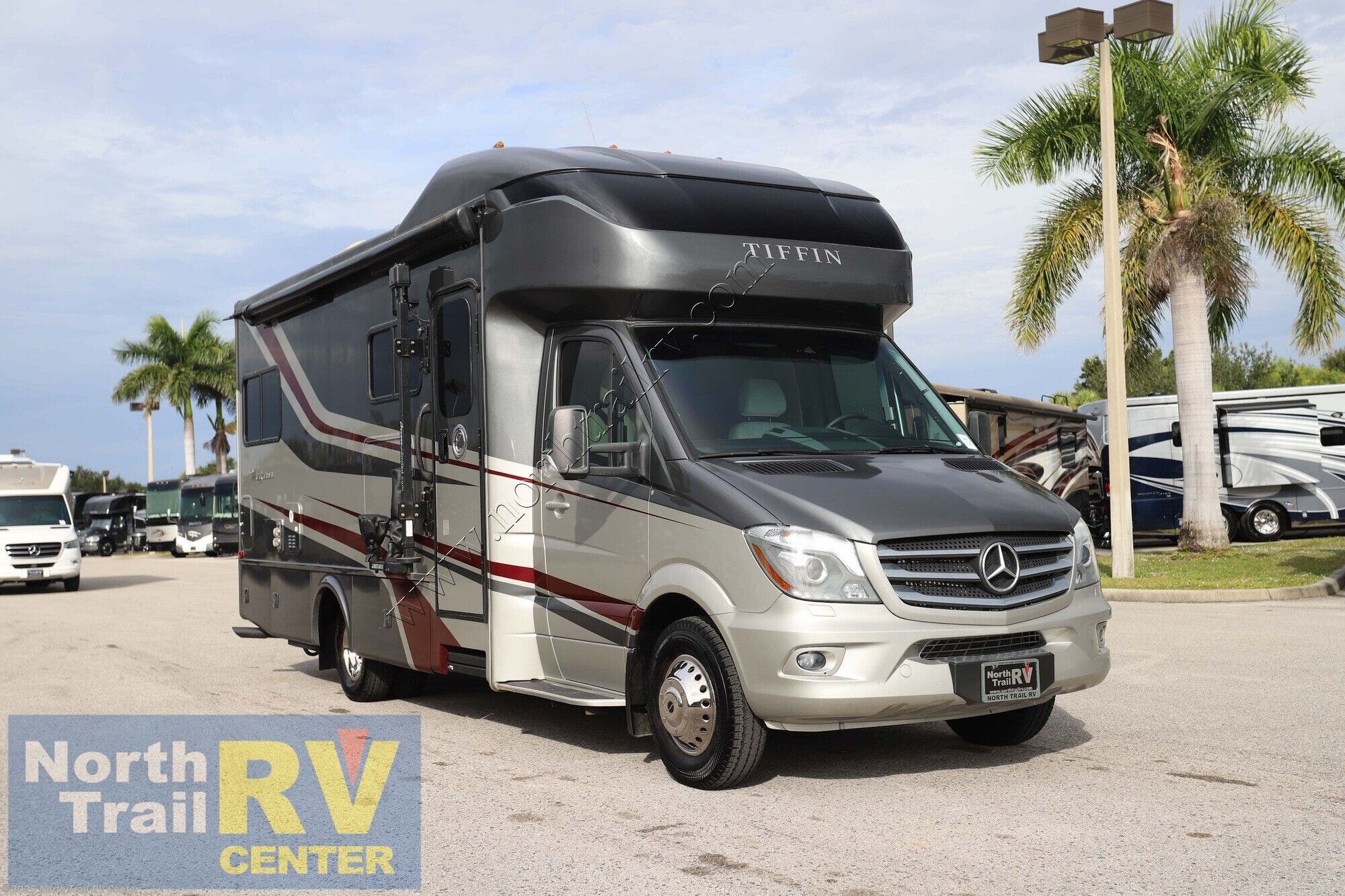 Email now about this 2019 Tiffin Wayfarer 24TW! Used 2019 Tiffin Wayfarer 24TW available in Fort Myers, Florida