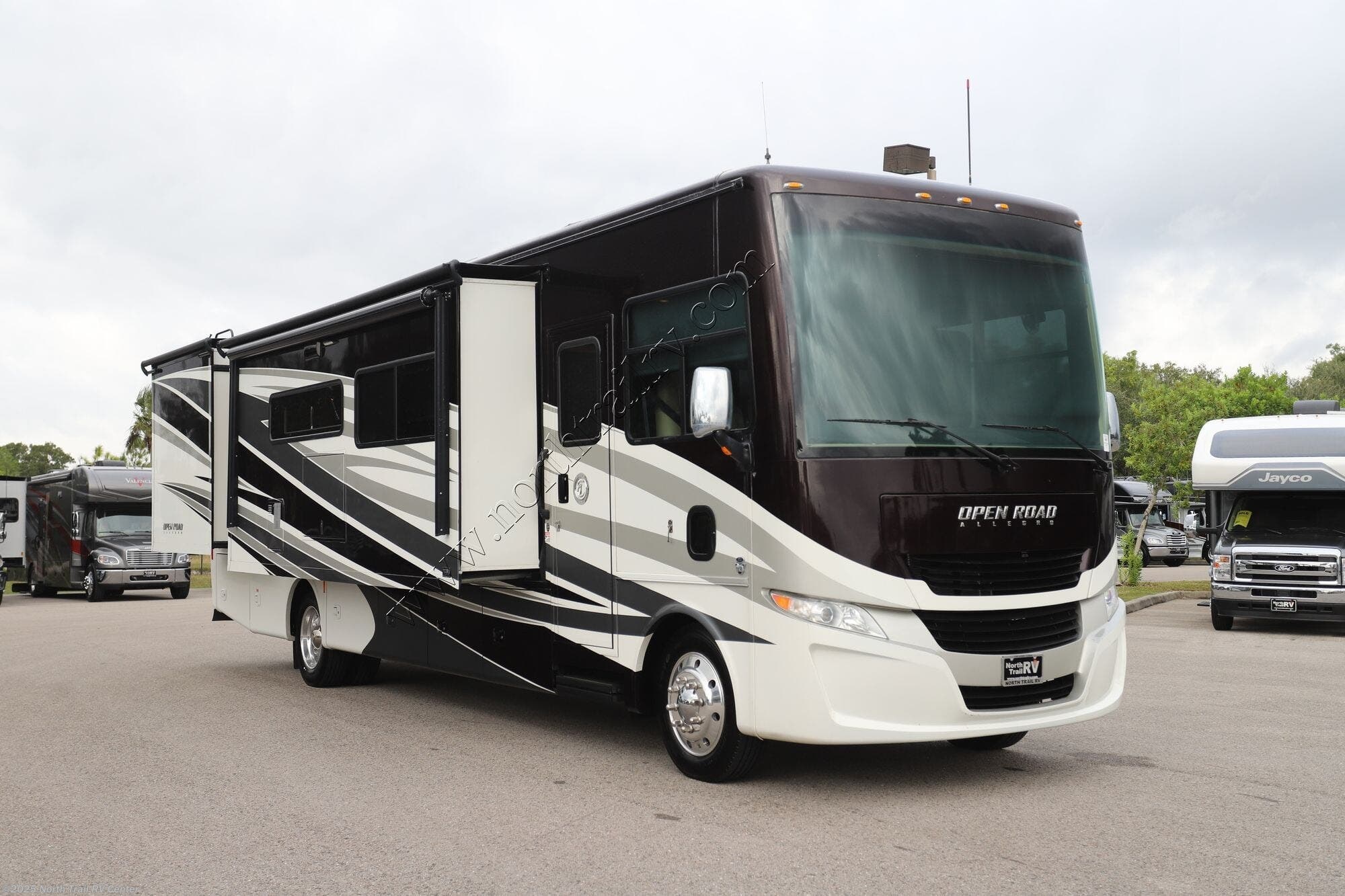 Call now about this 2019 Tiffin Allegro 34PA! 2019 Tiffin Allegro 34PA - Used Class A For Sale by North Trail RV Center in Fort Myers, Florida