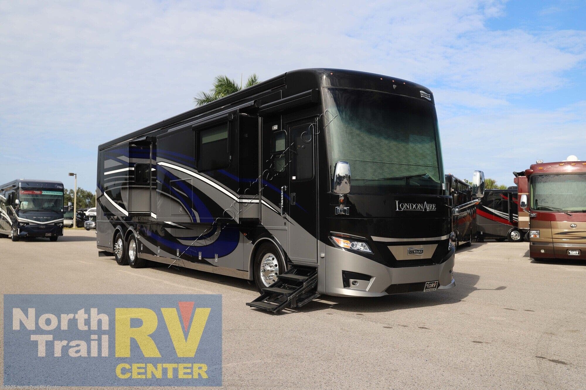 Email now about this 2023 Newmar London Aire 4551! Used 2023 Newmar London Aire 4551 available in Fort Myers, Florida
