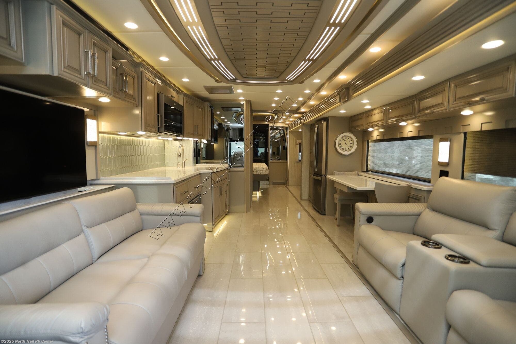 Contact us now about this 2023 Newmar London Aire 4551! 2023 London Aire 4551 by Newmar from North Trail RV Center in Fort Myers, Florida