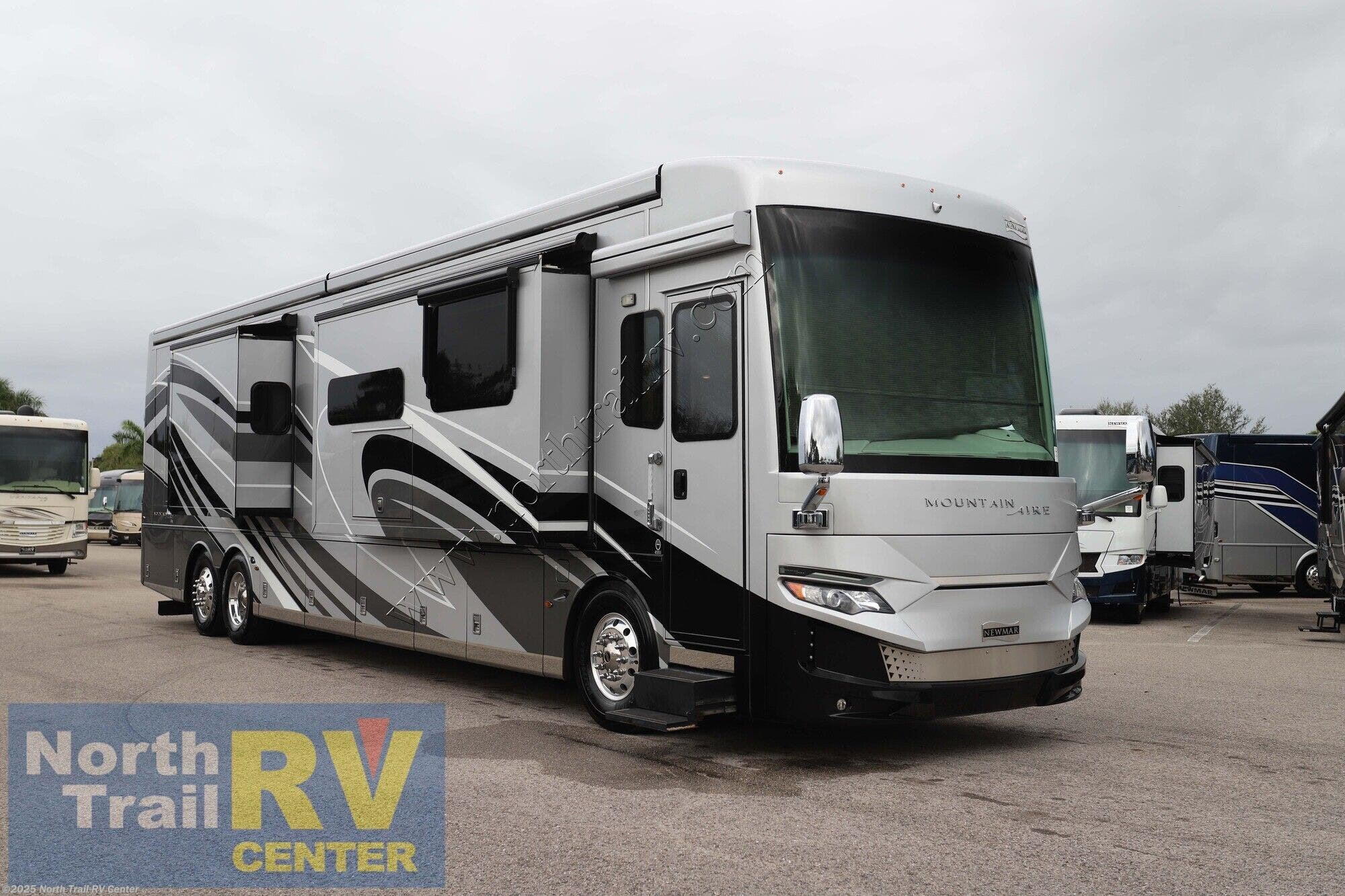 Email now about this 2020 Newmar Mountain Aire 4551! Used 2020 Newmar Mountain Aire 4551 available in Fort Myers, Florida