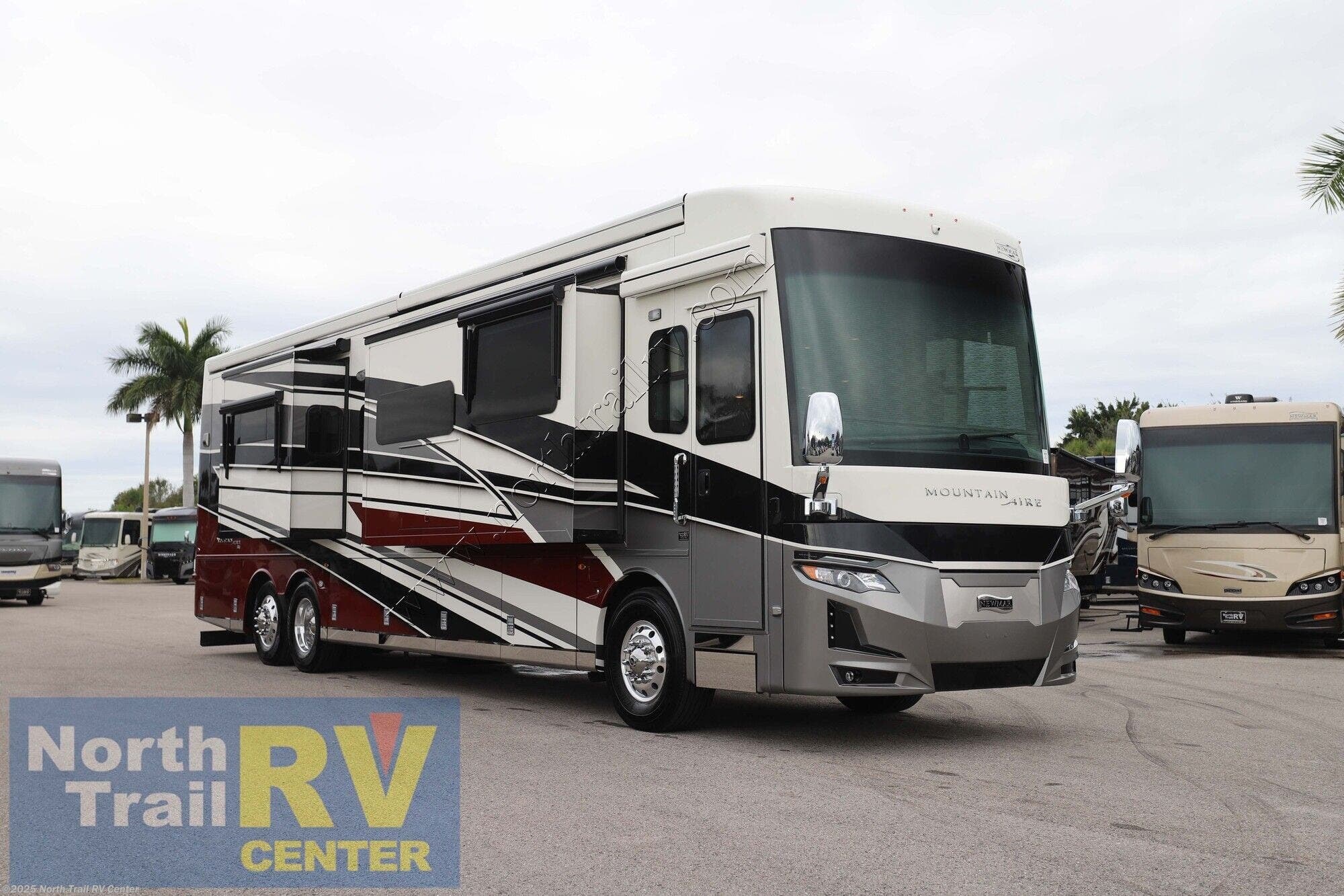 Email now about this 2025 Newmar Mountain Aire 4118! Used 2025 Newmar Mountain Aire 4118 available in Fort Myers, Florida