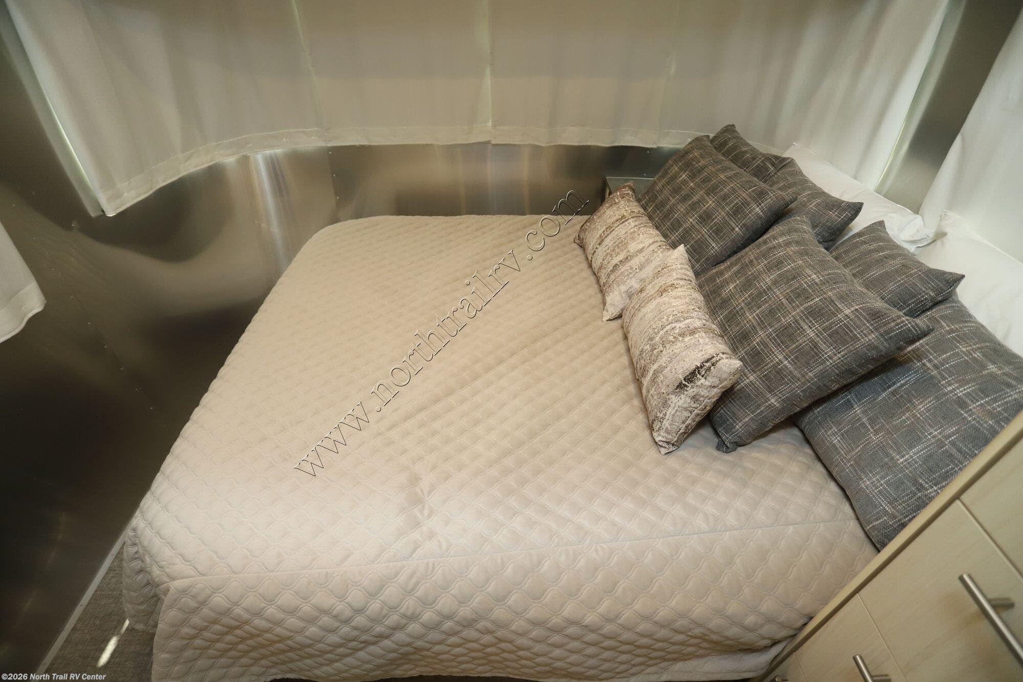 New 2026 Airstream Flying Cloud 25FB available in Fort Myers, Florida