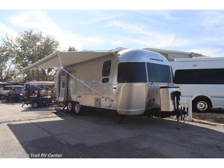 Email now about this 2022 Airstream Flying Cloud 25FB! Used 2022 Airstream Flying Cloud 25FB available in Fort Myers, Florida