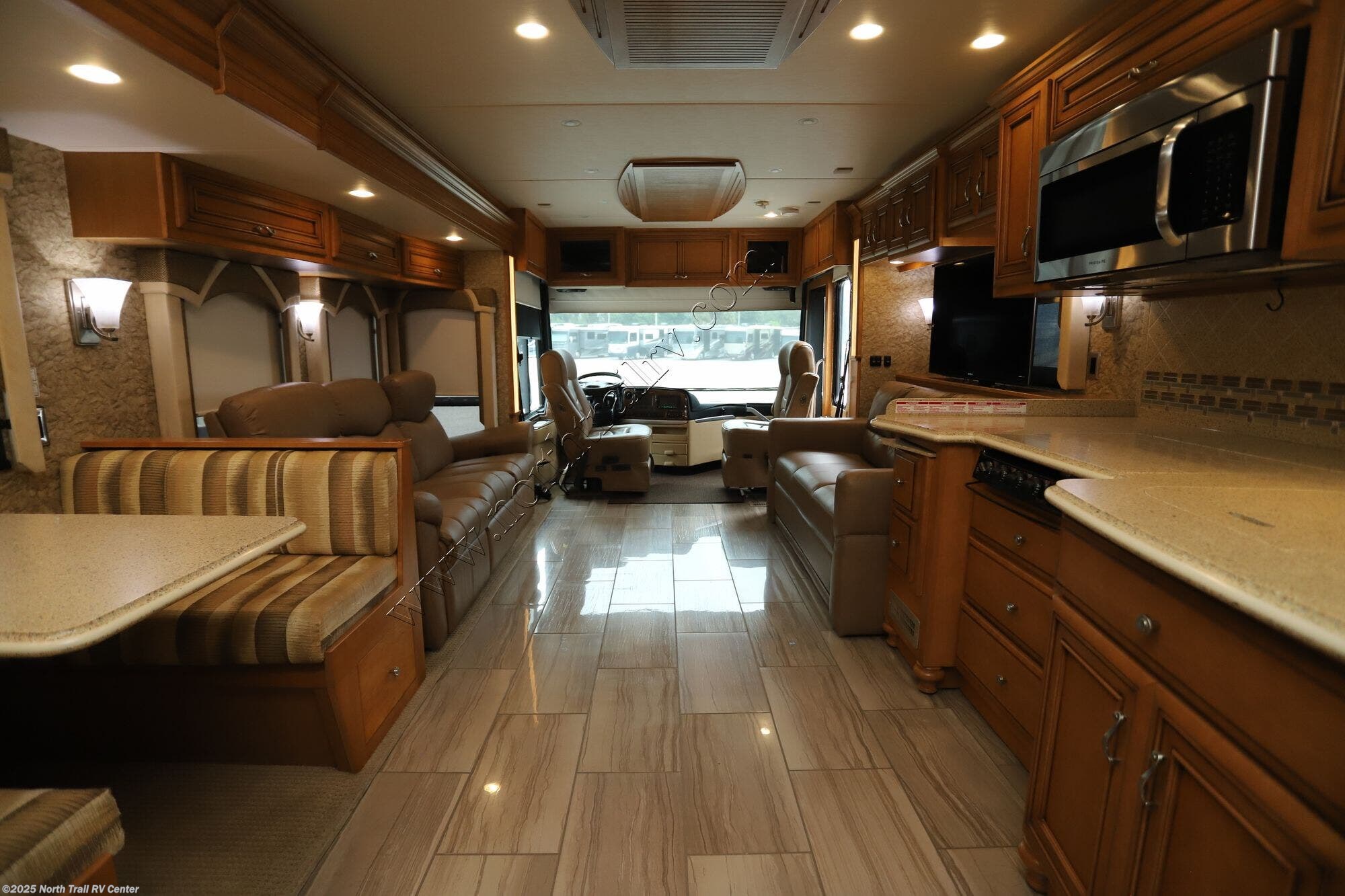 Used 2014 Newmar Ventana 4037 available in Fort Myers, Florida