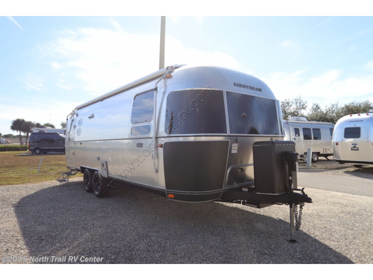 Email now about this 2025 Airstream Flying Cloud 27FB! Used 2025 Airstream Flying Cloud 27FB available in Fort Myers, Florida