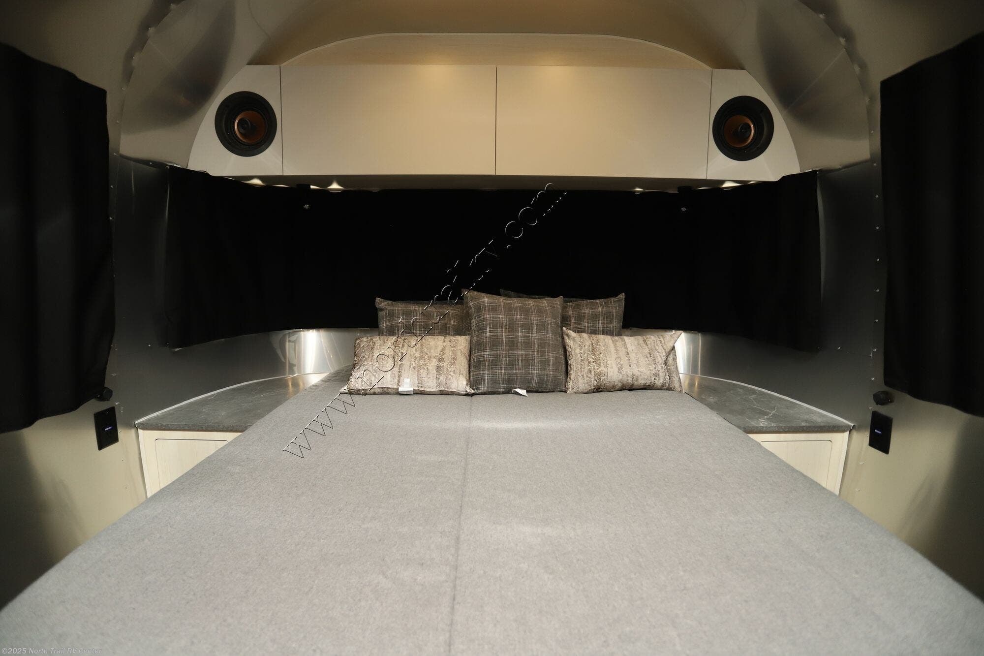 Used 2025 Airstream Flying Cloud 27FB available in Fort Myers, Florida