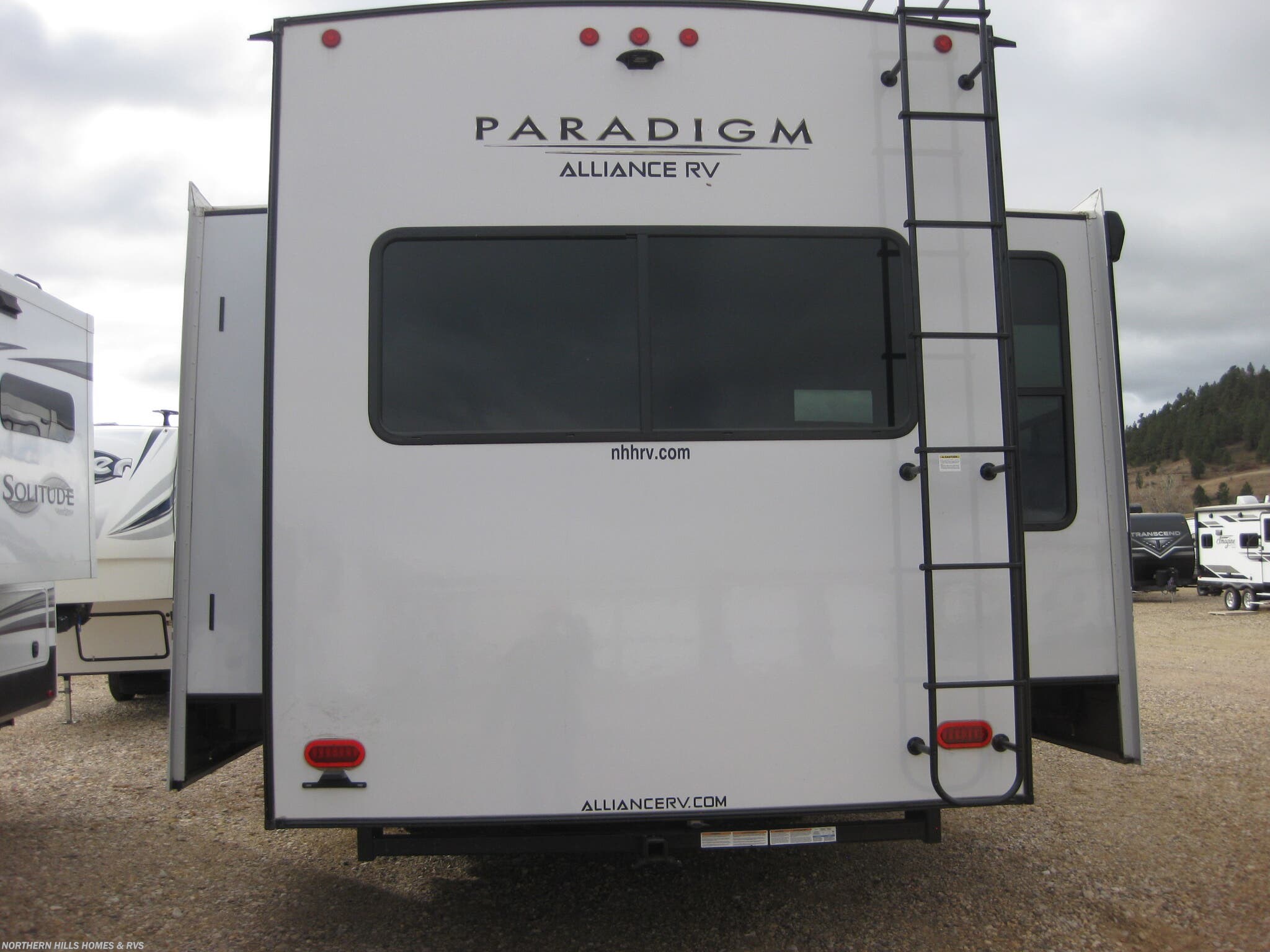 Contact us now about this 2022 Alliance RV Paradigm 370FB! 2022 Paradigm 370FB by Alliance RV from Northern Hills Homes and RV's in Whitewood, South Dakota