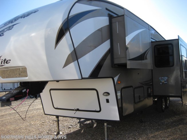 2015 Keystone Cougar XLite 28RDB - Used Fifth Wheel For Sale by Northern Hills Homes and RV