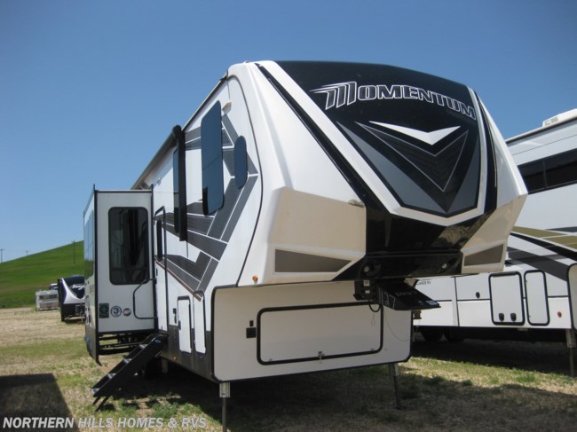 2022 Grand Design Momentum M-Class 381M