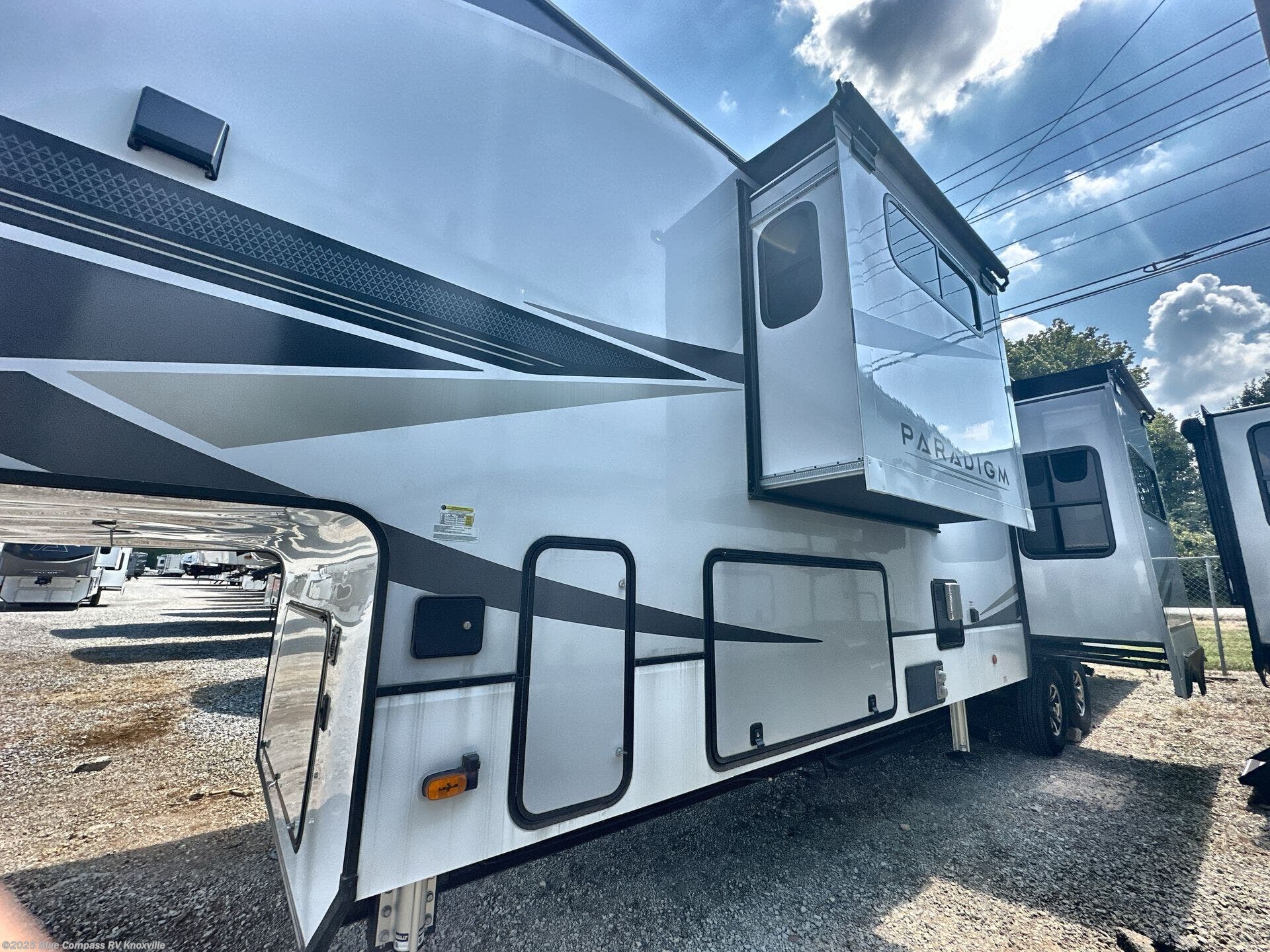 Used 2023 Alliance RV Paradigm 382RK available in Louisville, Tennessee