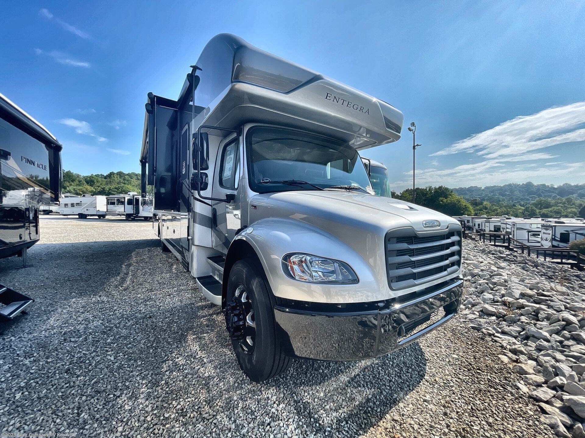 Contact us now about this 2026 Entegra Coach Accolade 37L! 2026 Accolade 37L by Entegra Coach from Blue Compass RV Knoxville in Louisville, Tennessee