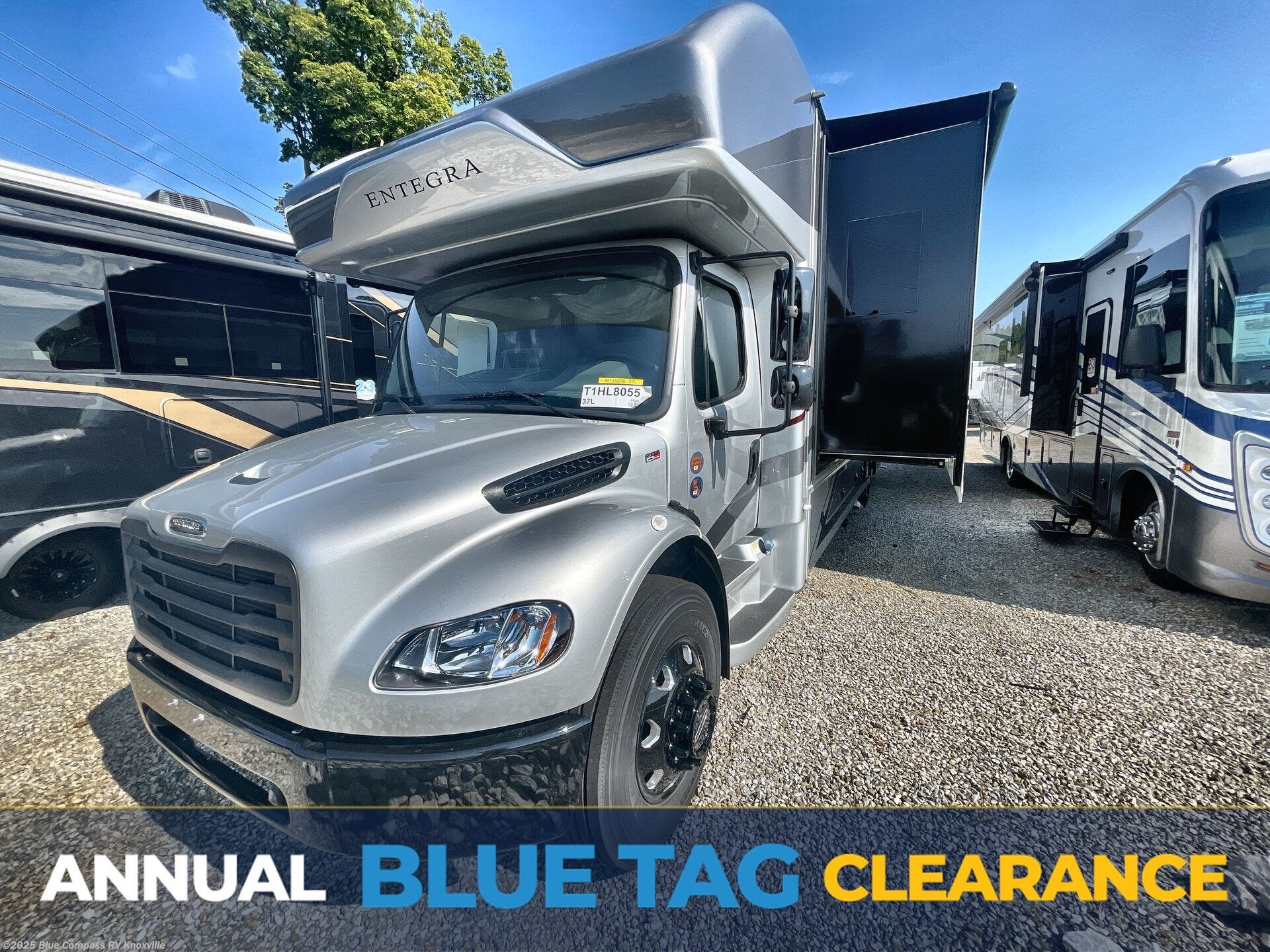 Email now about this 2026 Entegra Coach Accolade 37L! New 2026 Entegra Coach Accolade 37L available in Louisville, Tennessee