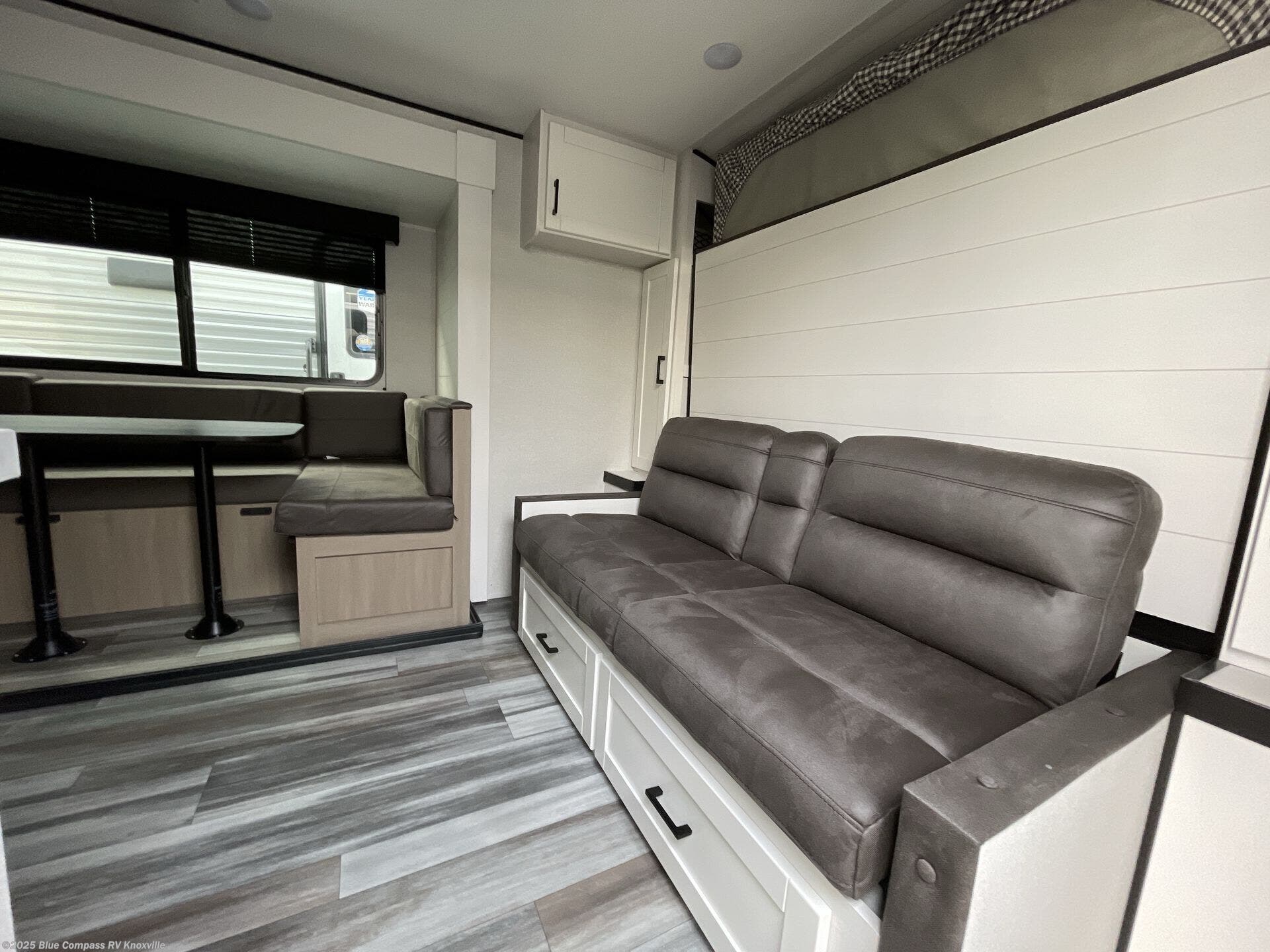 Contact us now about this 2026 Jayco Jay Flight SLX 197MB! 2026 Jay Flight SLX 197MB by Jayco from Blue Compass RV Knoxville in Louisville, Tennessee