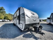 Contact us now about this 2026 Jayco Jay Flight SLX 284BHS! 2026 Jay Flight SLX 284BHS by Jayco from Blue Compass RV Knoxville in Louisville, Tennessee