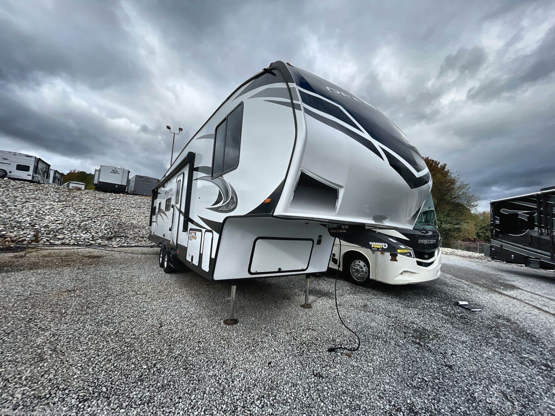 Contact us now about this 2021 Grand Design Reflection 150 Series 290BH! 2021 Reflection 150 Series 290BH by Grand Design from Blue Compass RV Knoxville in Louisville, Tennessee