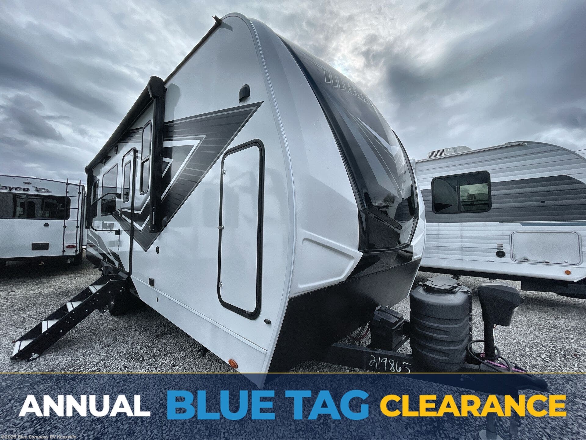 Email now about this 2023 Grand Design Momentum G-Class 23G! Used 2023 Grand Design Momentum G-Class 23G available in Louisville, Tennessee