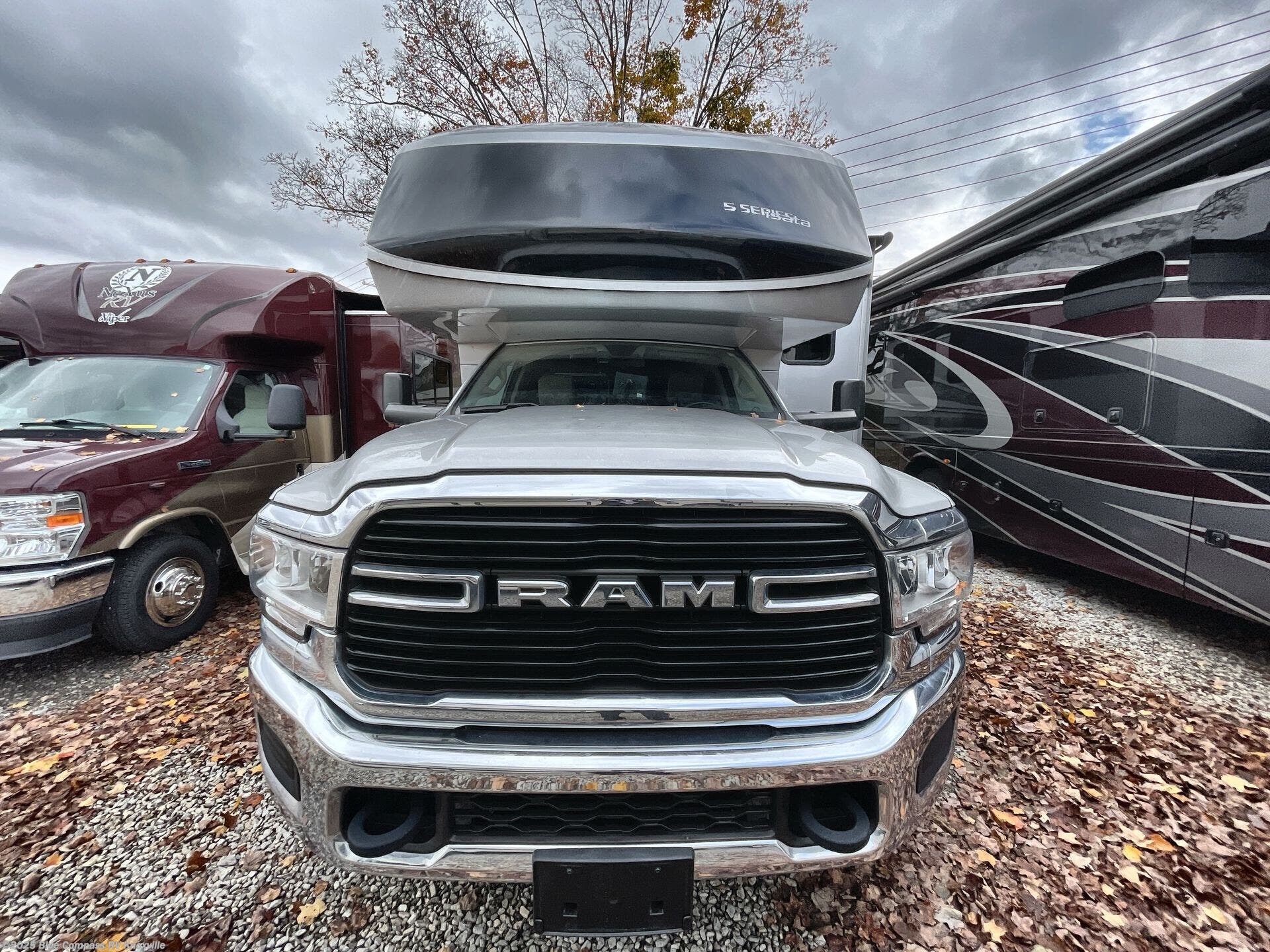 Contact us now about this 2021 Dynamax Corp Isata 5 30FW! 2021 Isata 5 30FW by Dynamax Corp from Blue Compass RV Knoxville in Louisville, Tennessee