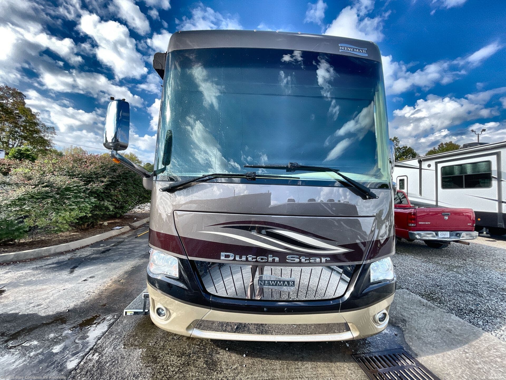 Used 2018 Newmar Dutch Star 4018 available in Louisville, Tennessee