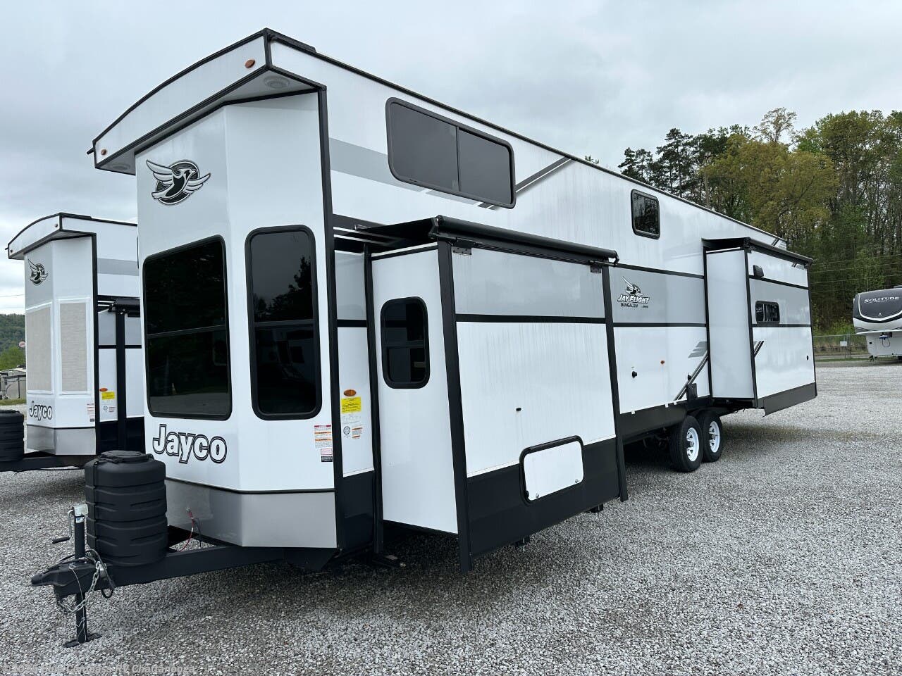 Contact us now about this 2025 Jayco Jay Flight Bungalow 40DLFT! 2025 Jay Flight Bungalow 40DLFT by Jayco from Blue Compass RV Chattanooga in Ringgold, Georgia