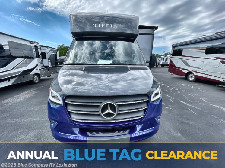 Email now about this 2025 Tiffin Wayfarer 25 RW! New 2025 Tiffin Wayfarer 25 RW available in Georgetown, Kentucky