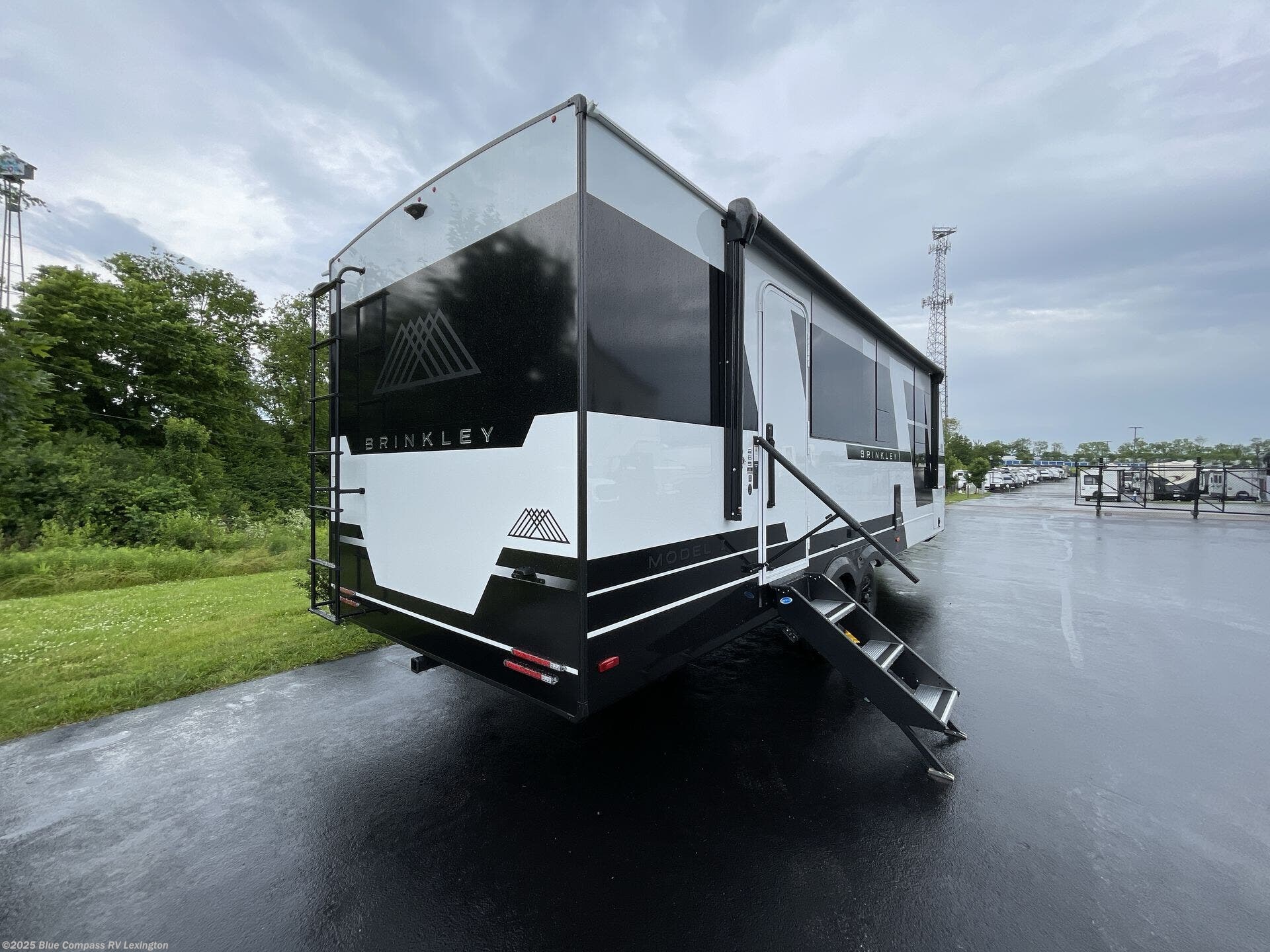 New 2025 Brinkley RV Model I 265 available in Georgetown, Kentucky