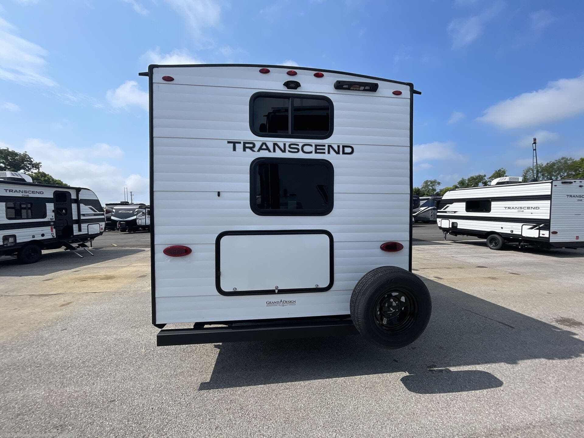 Contact us now about this 2026 Grand Design Transcend 295QBT! 2026 Transcend 295QBT by Grand Design from Blue Compass RV Lexington in Georgetown, Kentucky