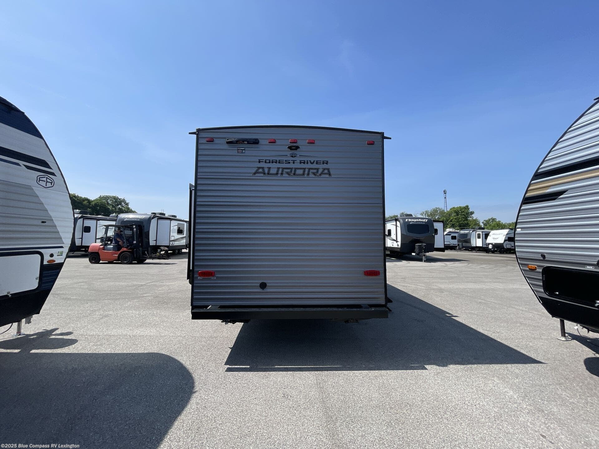 Email now about this 2026 Forest River Aurora Light 28BHS! New 2026 Forest River Aurora Light 28BHS available in Georgetown, Kentucky