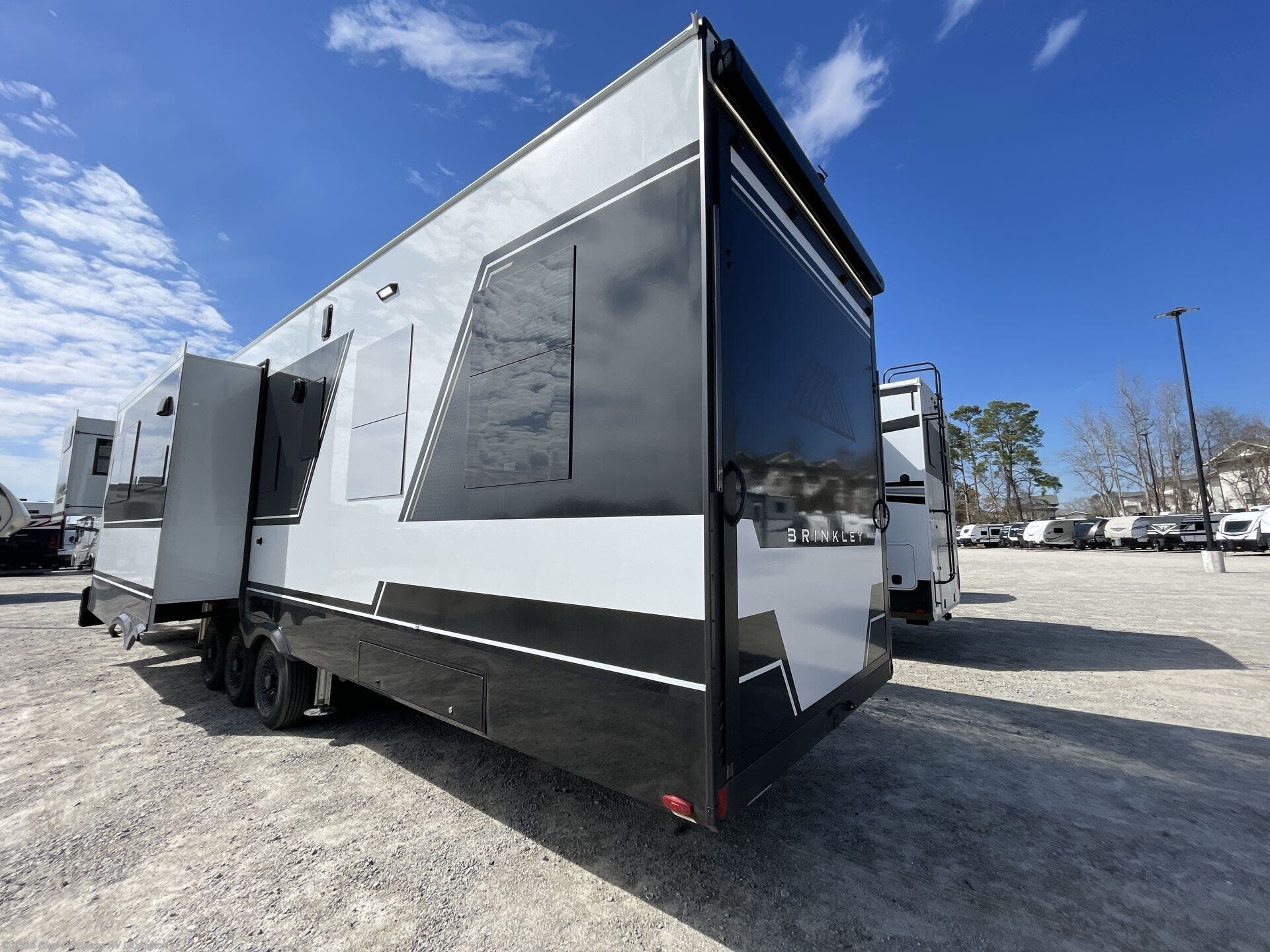 Contact us now about this 2025 Brinkley RV Model G 3950! 2025 Model G 3950 by Brinkley RV from Blue Compass RV Lexington in Georgetown, Kentucky