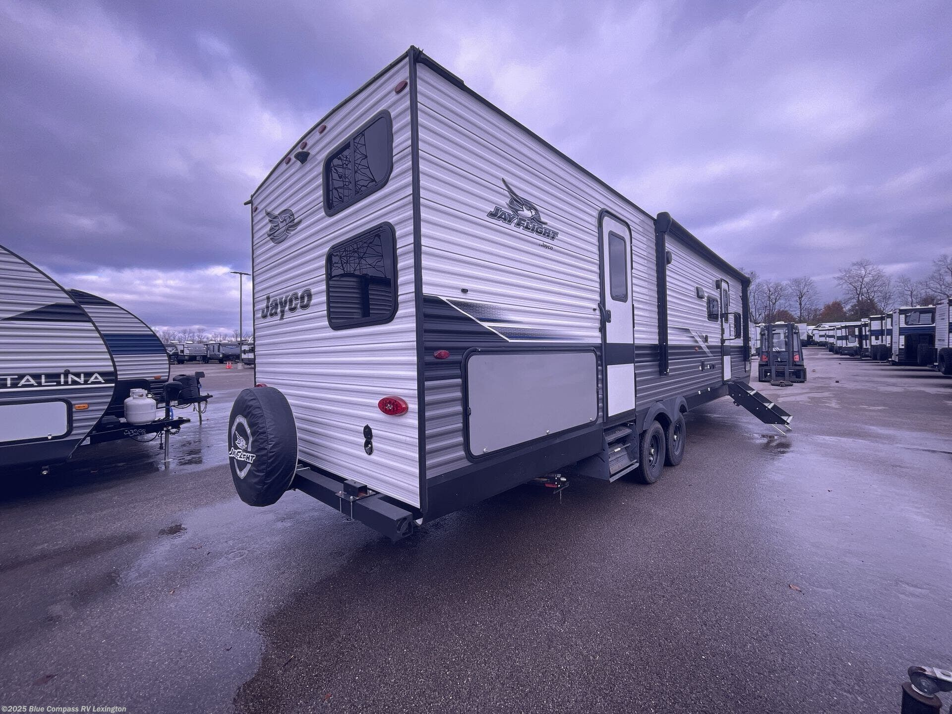 Used 2024 Jayco Jay Flight 324BDS available in Georgetown, Kentucky