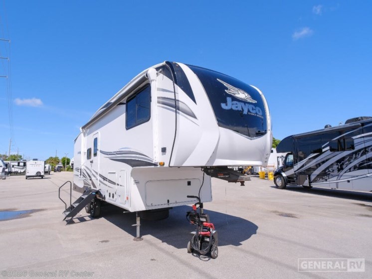 Email now about this 2022 Jayco Eagle 24RE-1S! Used 2022 Jayco Eagle 24RE-1S available in West Palm Beach, Florida
