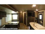 Used 2018 Cruiser RV MPG 3300BH available in West Palm Beach, Florida