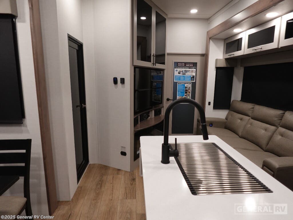 Call now about this 2026 Alliance RV Valor 42V14! 2026 Alliance RV Valor 42V14 - New Fifth Wheel For Sale by General RV Center in West Palm Beach, Florida