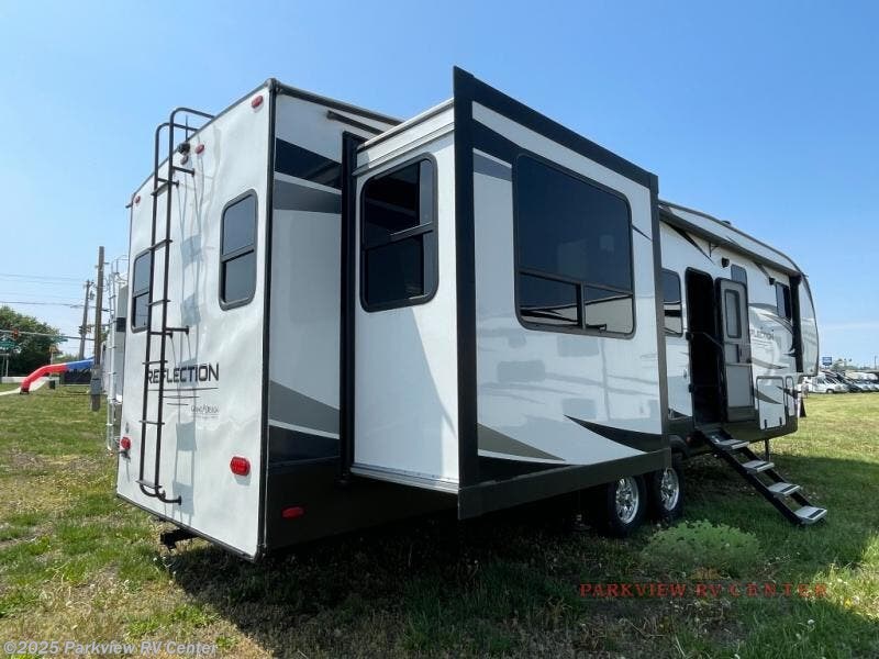 Used 2022 Grand Design Reflection 341RDS available in Smyrna, Delaware