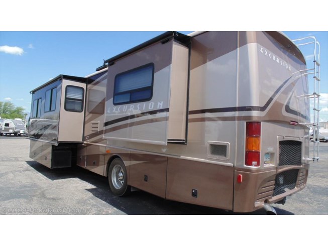 2006 Excursion 38S w/3 slds by Fleetwood from Pedata RV Center in Tucson, Arizona