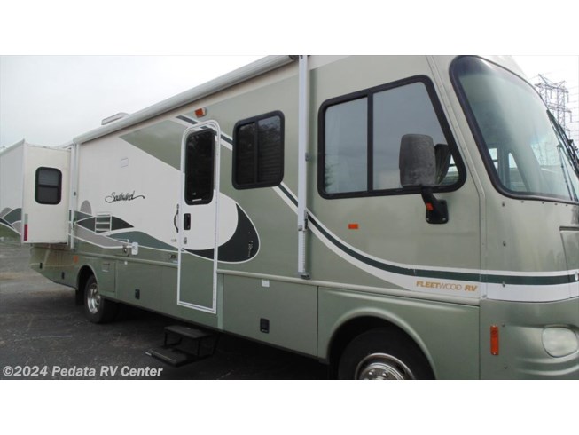 2004 Fleetwood Southwind 32V w/2slds - Used Class A For Sale by Pedata RV Center in Tucson, Arizona
