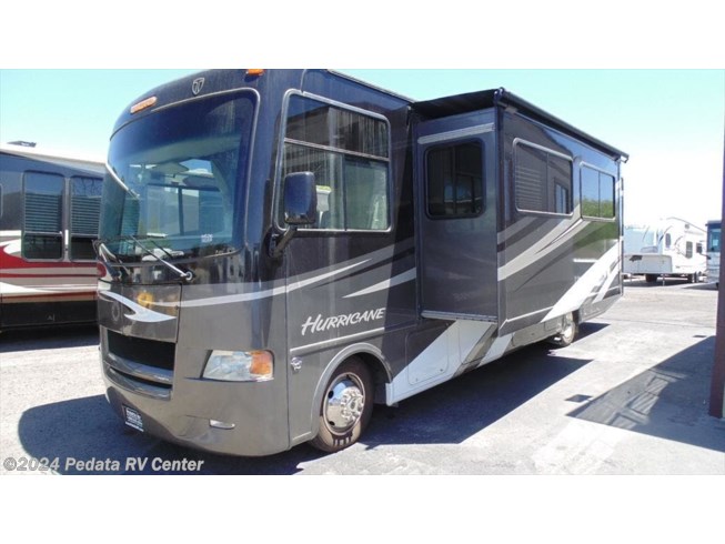 Used 2011 Four Winds International Hurricane 32A w/2slds available in Tucson, Arizona
