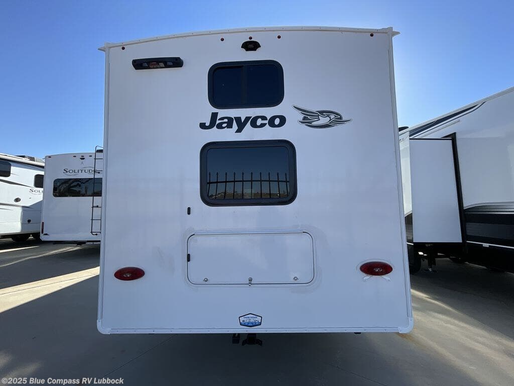 Contact us now about this 2025 Jayco Eagle SLE 28BHU! 2025 Eagle SLE 28BHU by Jayco from Blue Compass RV Lubbock in Lubbock, Texas