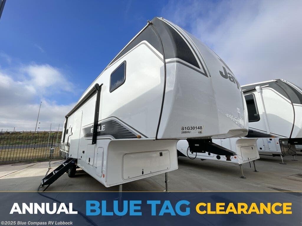 Email now about this 2025 Jayco Eagle SLE 28BHU! New 2025 Jayco Eagle SLE 28BHU available in Lubbock, Texas
