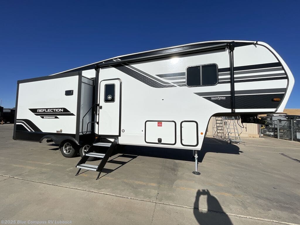 Contact us now about this 2026 Grand Design Reflection 100 Series 28RL! 2026 Reflection 100 Series 28RL by Grand Design from Blue Compass RV Lubbock in Lubbock, Texas