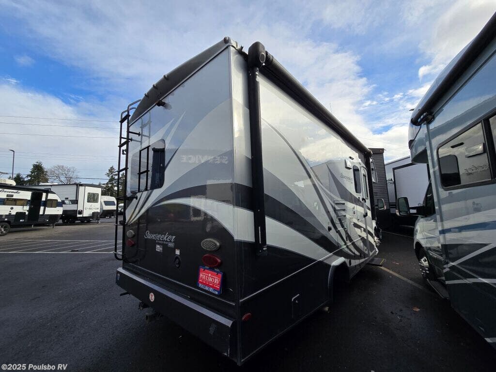 Contact us now about this 2017 Forest River Sunseeker 2400W MBS! 2017 Sunseeker 2400W MBS by Forest River from Poulsbo RV in Kent, Washington