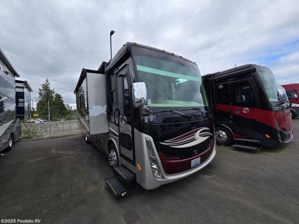 Call now about this 2017 Tiffin Allegro Breeze 32BR! 2017 Tiffin Allegro Breeze 32BR - Used Class A For Sale by Poulsbo RV in Kent, Washington features Awning