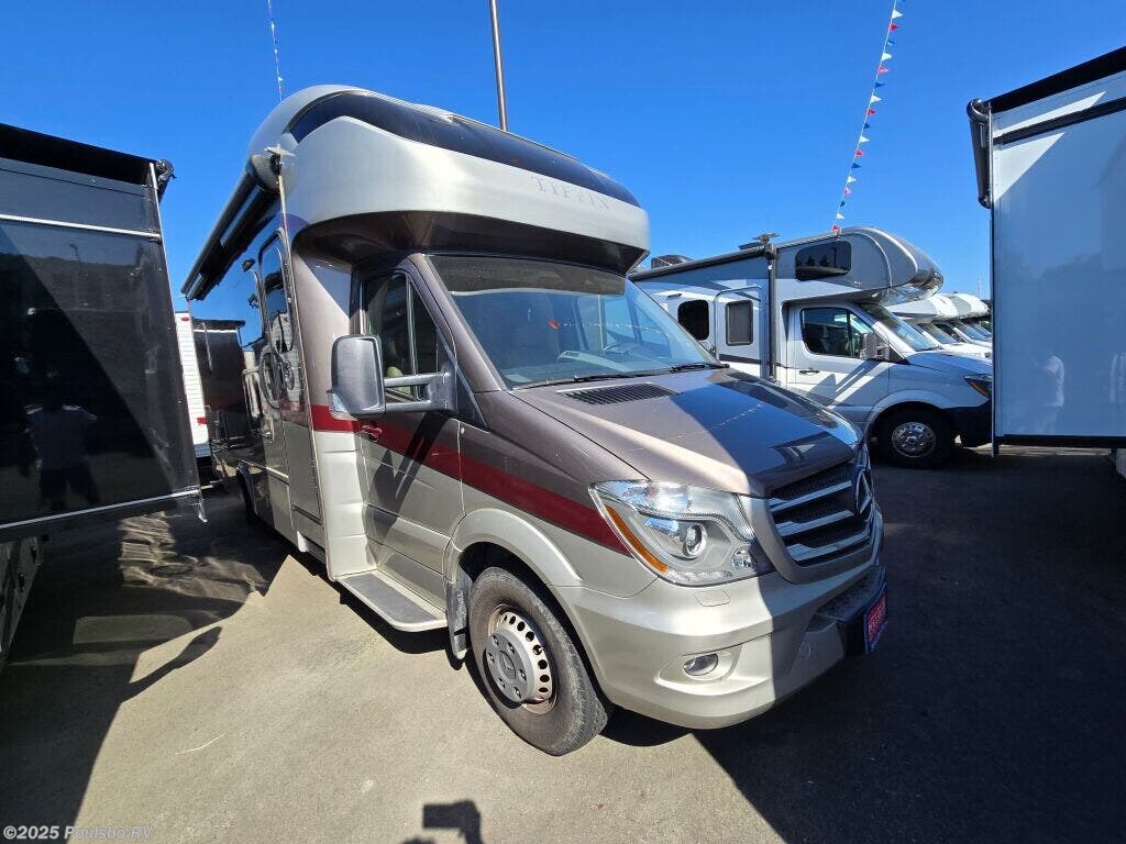 Contact us now about this 2019 Tiffin Wayfarer 24TW! 2019 Wayfarer 24TW by Tiffin from Poulsbo RV in Kent, Washington