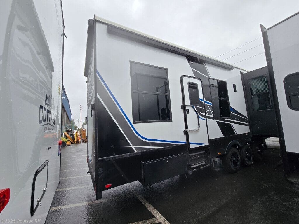 New 2025 Keystone Fuzion Toy Hauler 419 available in Kent, Washington