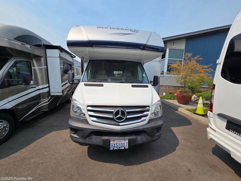 Call now about this 2018 Forest River Sunseeker 2400W MBS! 2018 Forest River Sunseeker 2400W MBS - Used Class C For Sale by Poulsbo RV in Kent, Washington features Awning