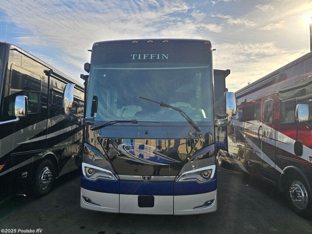 Call now about this 2023 Tiffin Allegro Bus 40IP! 2023 Tiffin Allegro Bus 40IP - Used Class A For Sale by Poulsbo RV in Kent, Washington features Awning