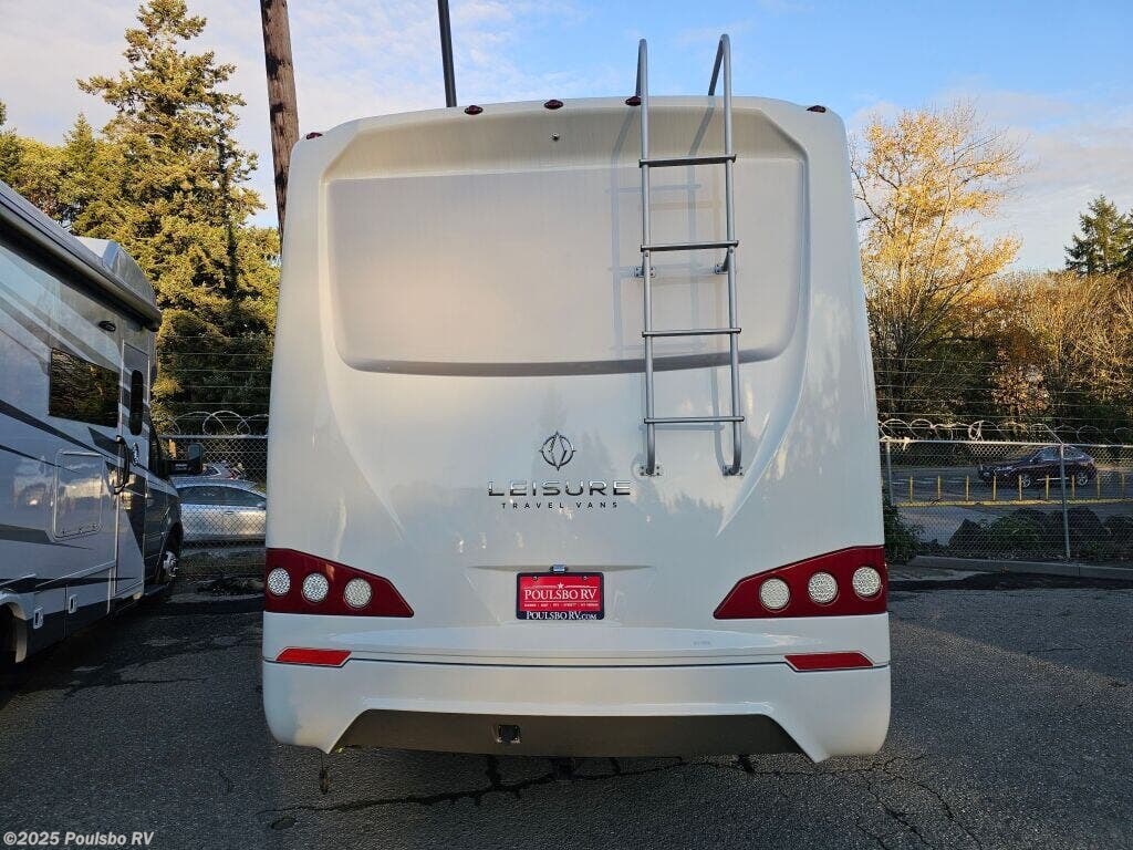 Used 2018 Leisure Travel Unity 24MB available in Kent, Washington
