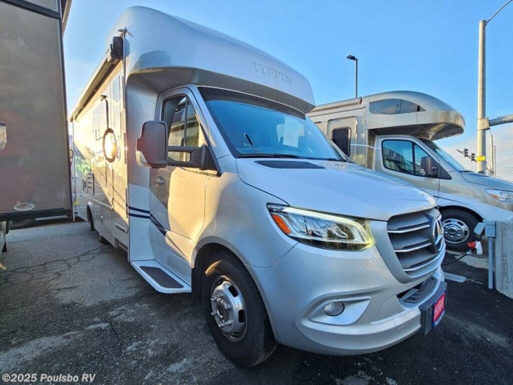 Email now about this 2022 Tiffin Wayfarer 25RW! Used 2022 Tiffin Wayfarer 25RW available in Kent, Washington