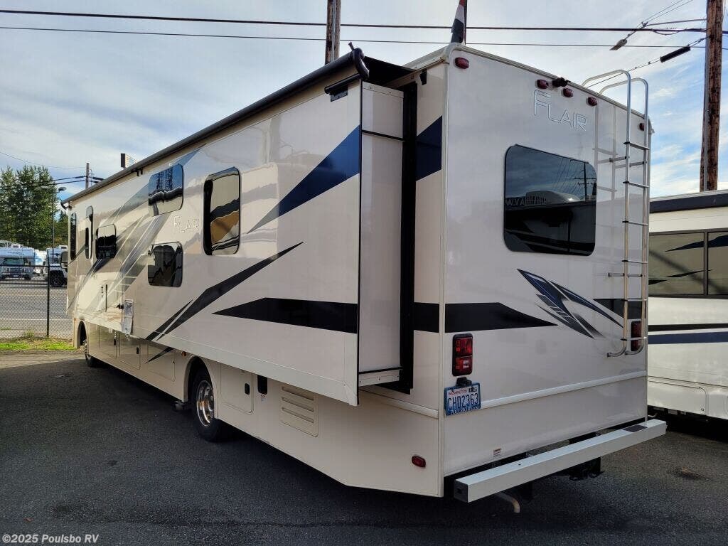 Contact us now about this 2022 Fleetwood Flair 34J! 2022 Flair 34J by Fleetwood from Poulsbo RV in Everett, Washington
