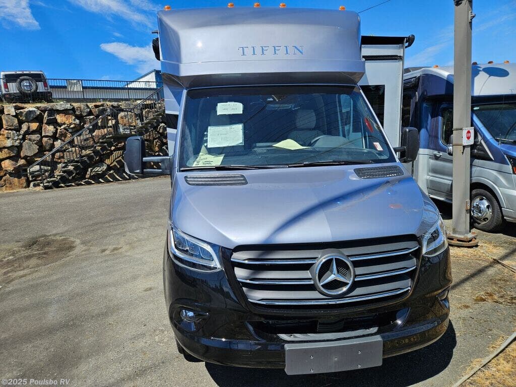 Call now about this 2026 Tiffin Wayfarer 25XRW! 2026 Tiffin Wayfarer 25XRW - New Class C For Sale by Poulsbo RV in Everett, Washington features Awning
